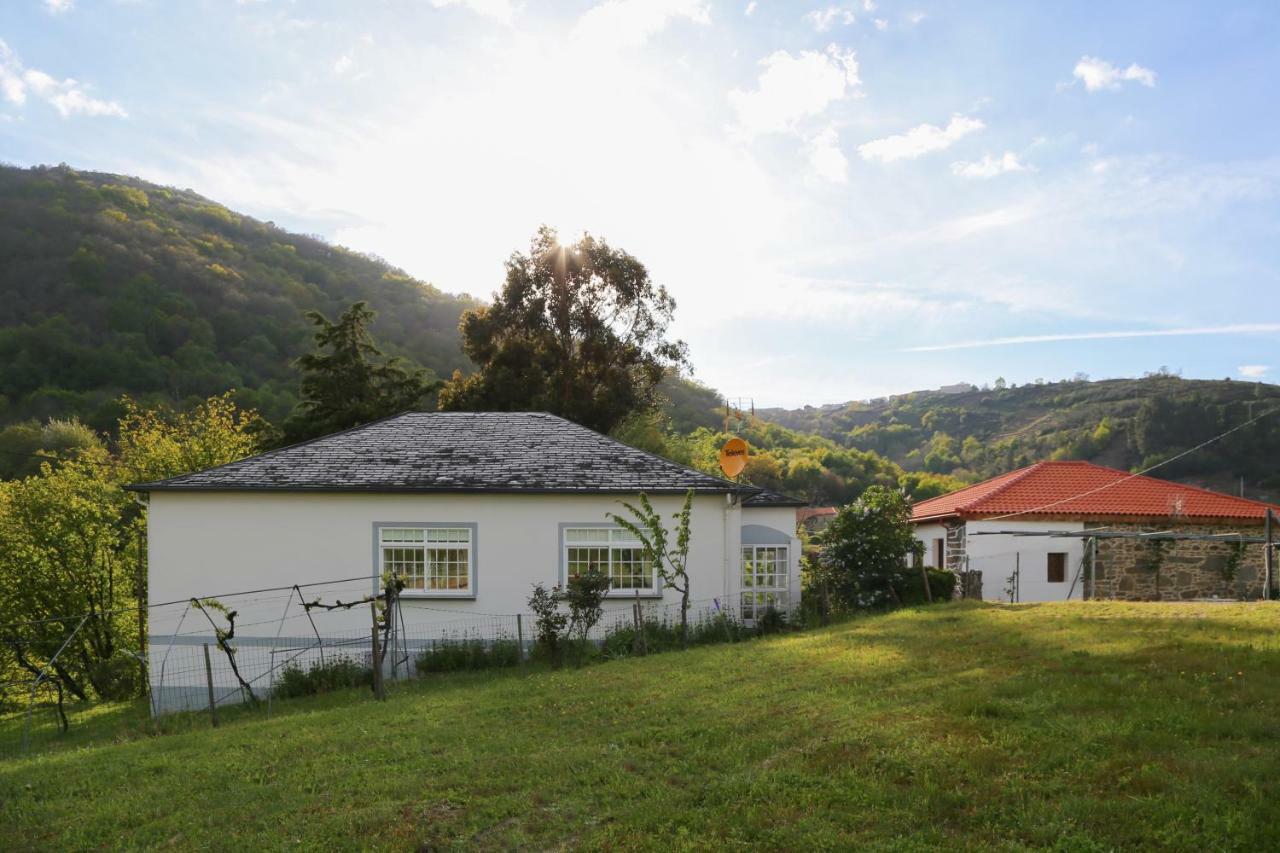 Casa Dodo Villa Castro Caldelas Exterior photo